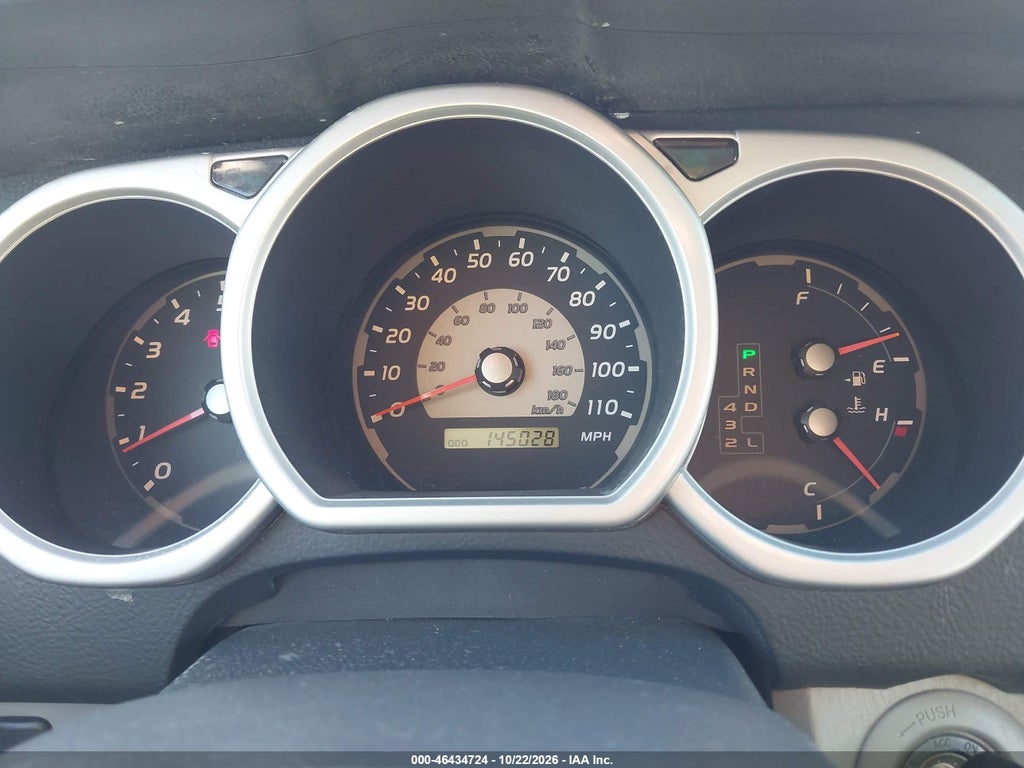 2004 Toyota 4RUNNER SR5/Sport photo 7