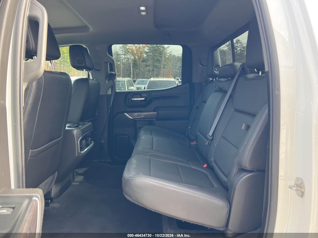 2022 Chevrolet Silverado 1500 LTD 4WD Short BED LTZ photo 8