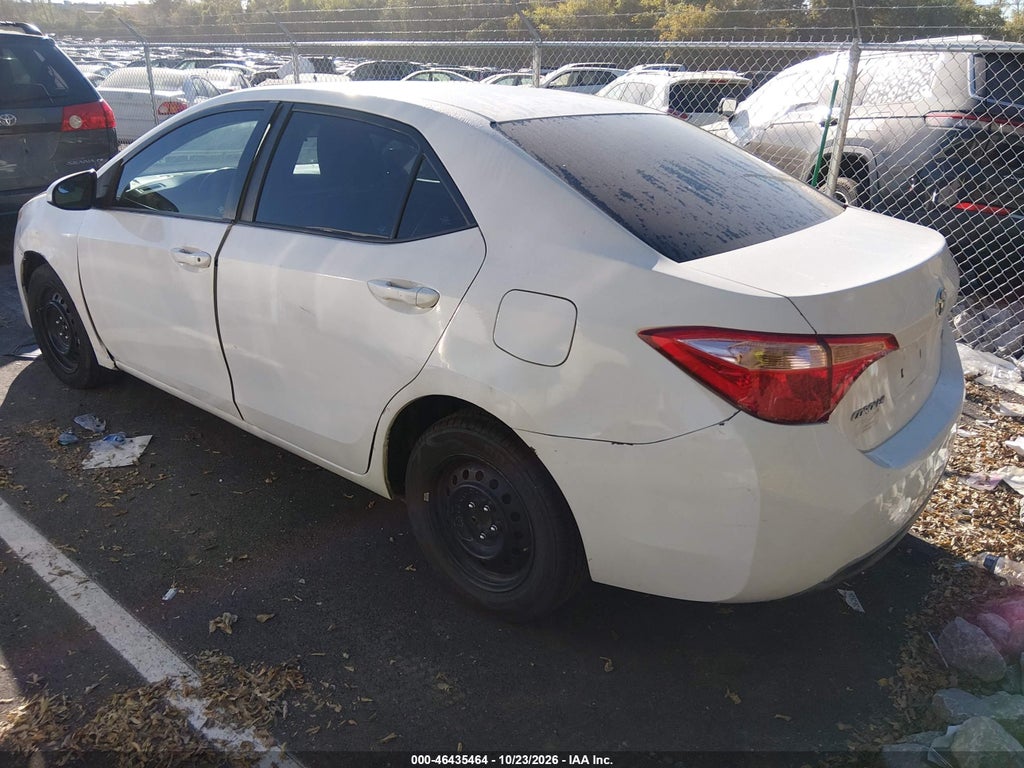 2018 Toyota Corolla LE photo 3