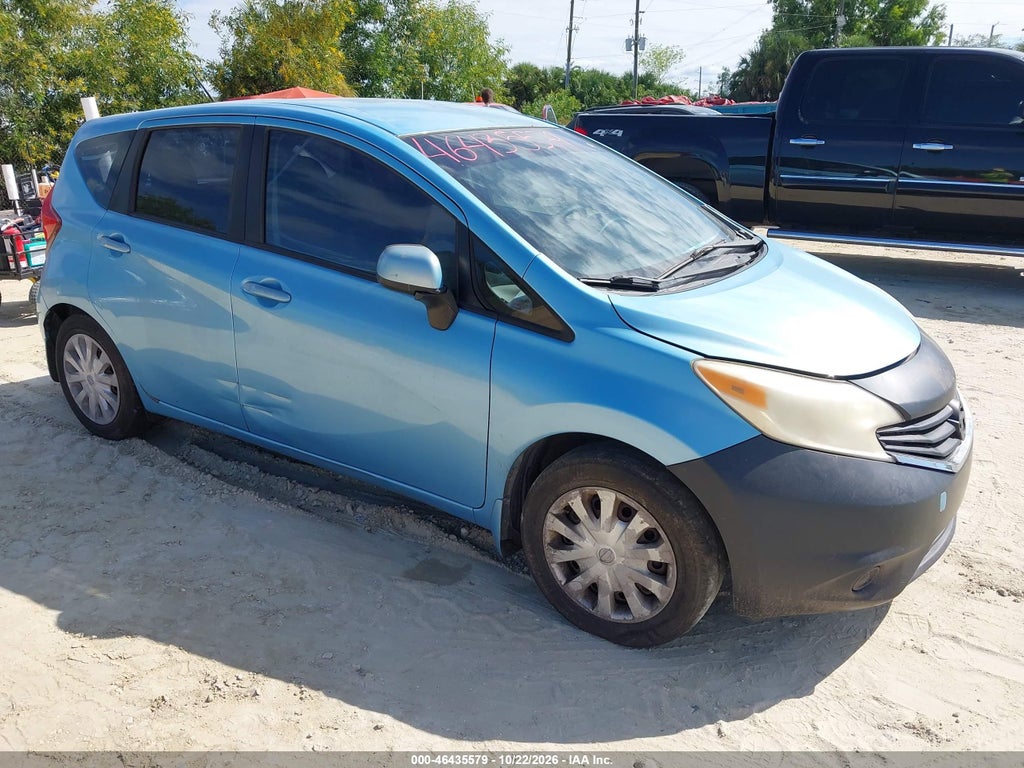 2014 Nissan Versa Note SV photo 6