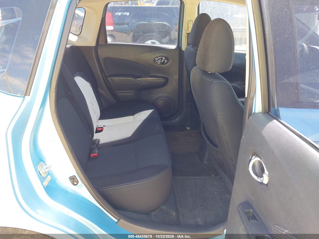 2014 Nissan Versa Note SV photo 8
