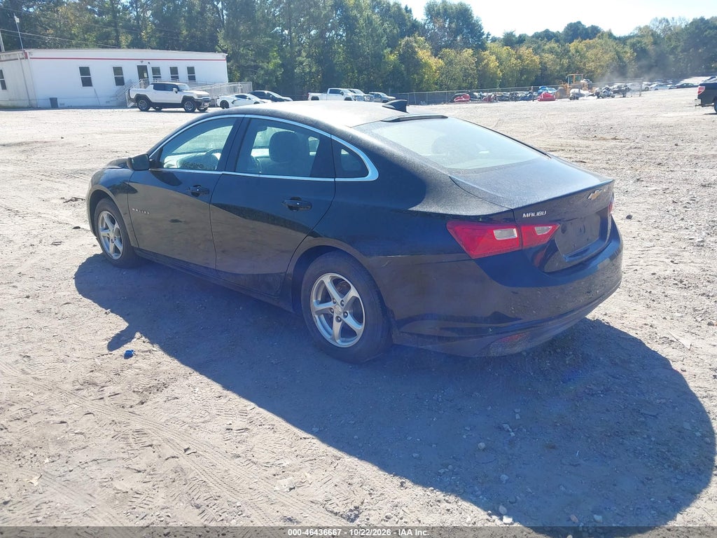 2016 Chevrolet Malibu LS photo 3