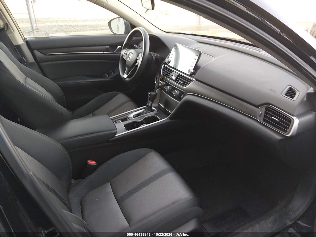 2018 Honda Accord EX photo 5