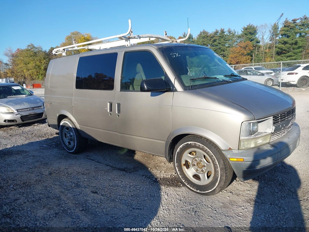 2003 Chevrolet Astro photo 1
