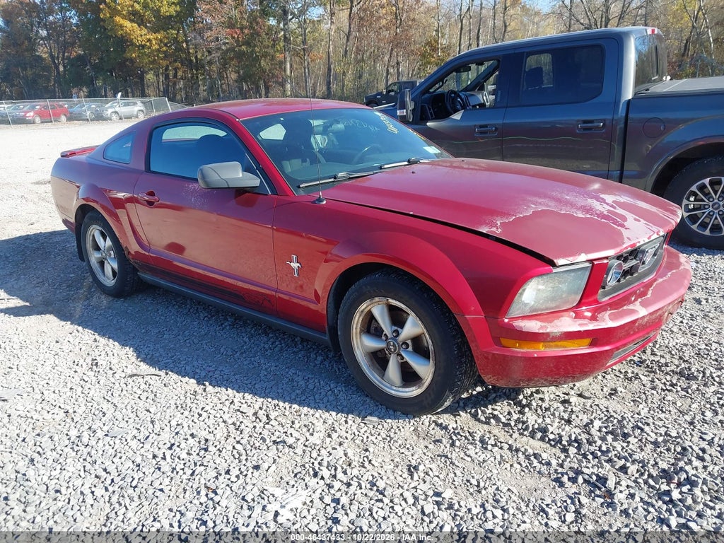 2007 Ford Mustang V6 Deluxe/V6 Premium photo 1
