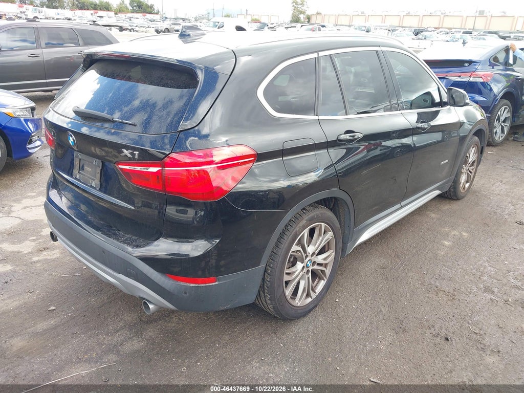 2016 BMW X1 XDRIVE28I photo 4