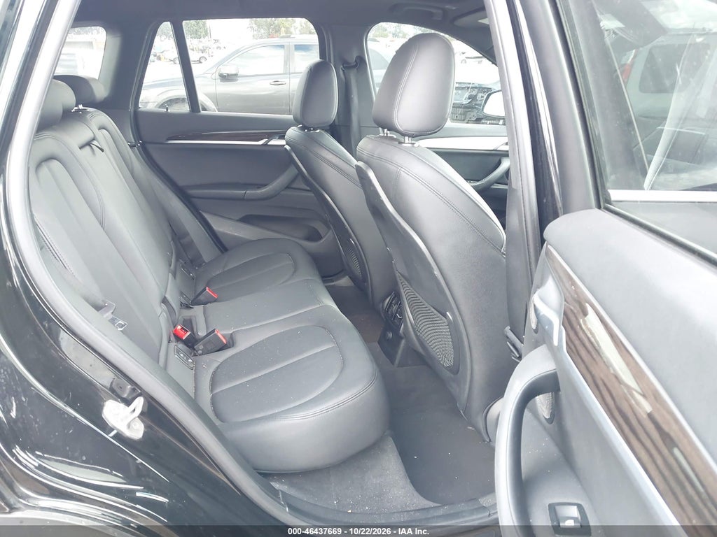2016 BMW X1 XDRIVE28I photo 8
