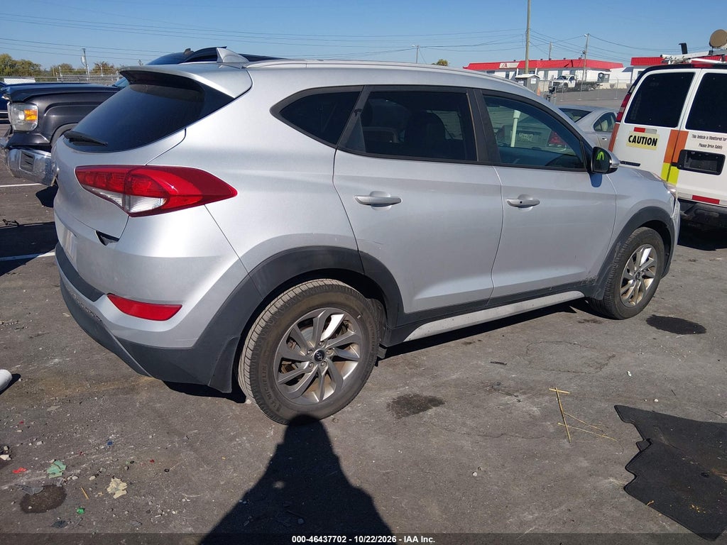 2017 Hyundai Tucson SE Plus photo 4