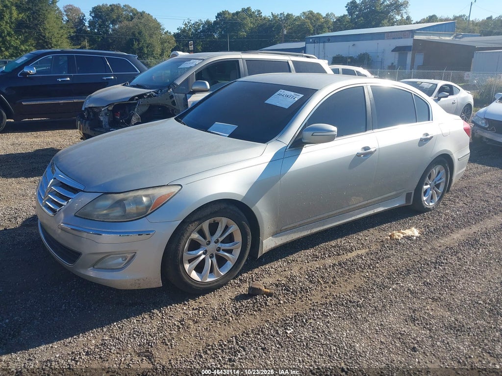 2012 Hyundai Genesis 3.8 photo 2