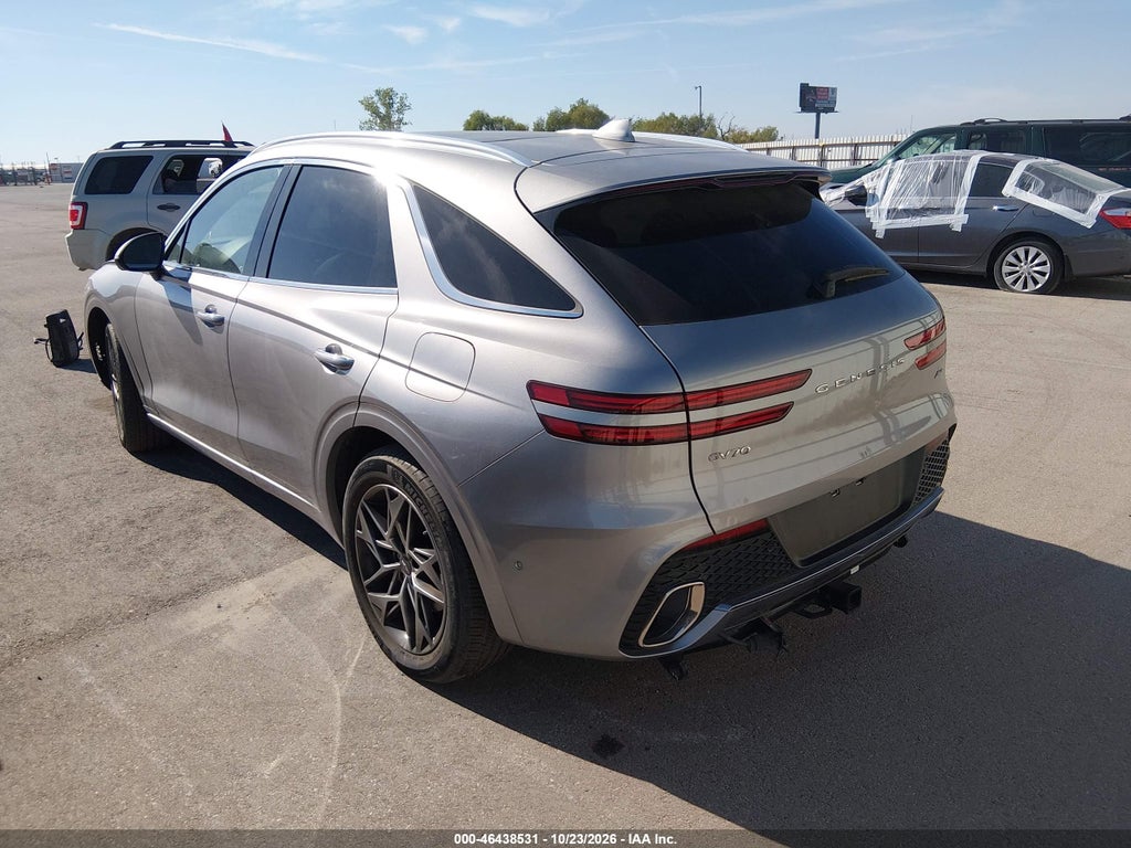2022 Genesis GV70 2.5T AWD photo 3