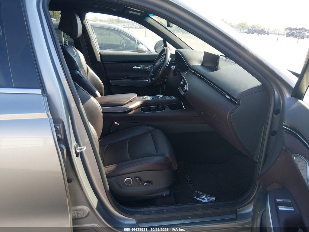 2022 Genesis GV70 2.5T AWD photo 5