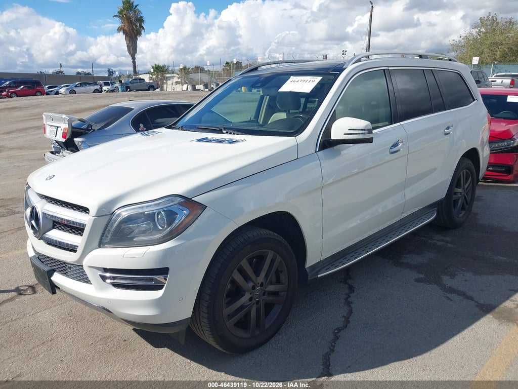 2013 Mercedes-Benz GL 450 4MATIC photo 2