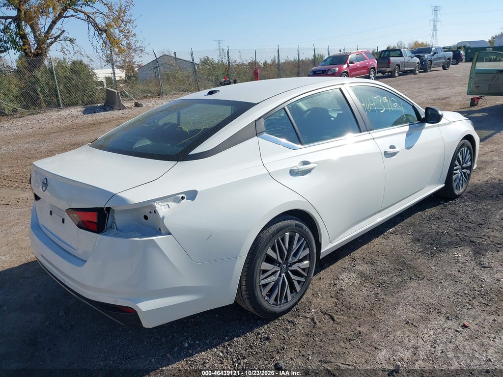2026 Nissan Altima SV FWD photo 4