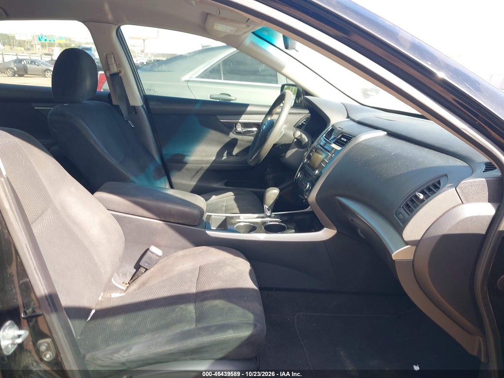 2014 Nissan Altima 2.5 S photo 5