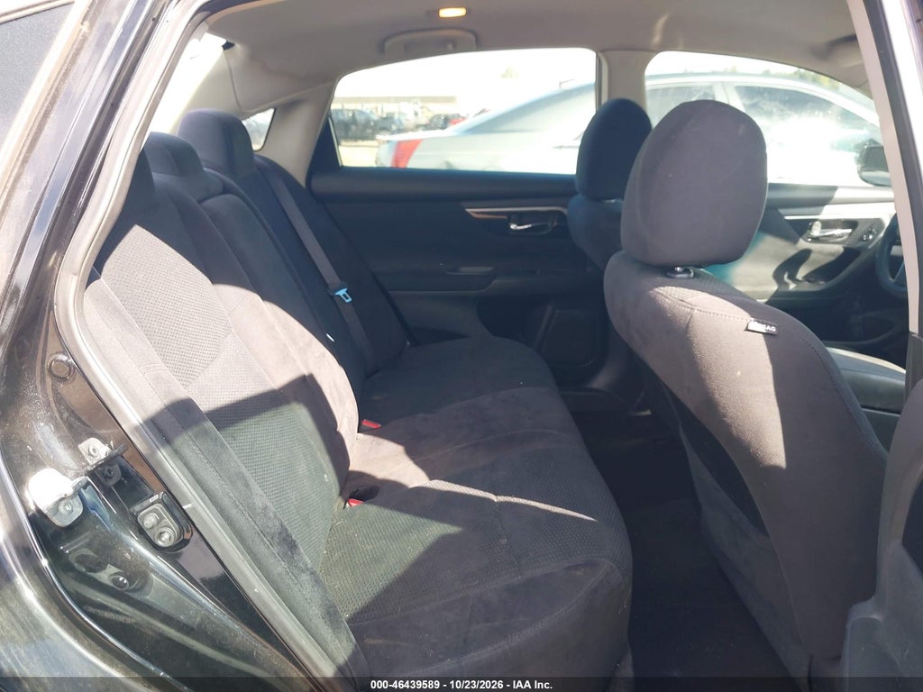 2014 Nissan Altima 2.5 S photo 8