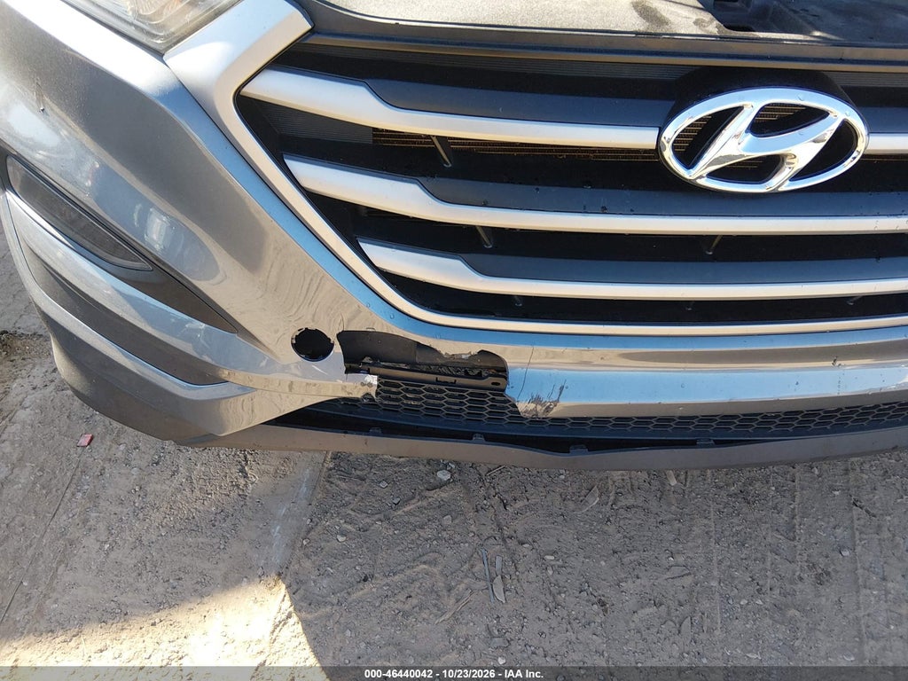 2017 Hyundai Tucson SE Plus photo 6