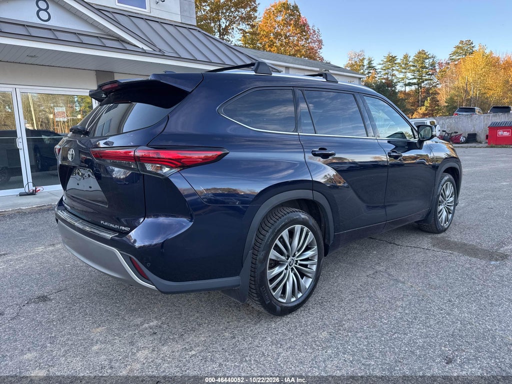 2020 Toyota Highlander Platinum photo 4