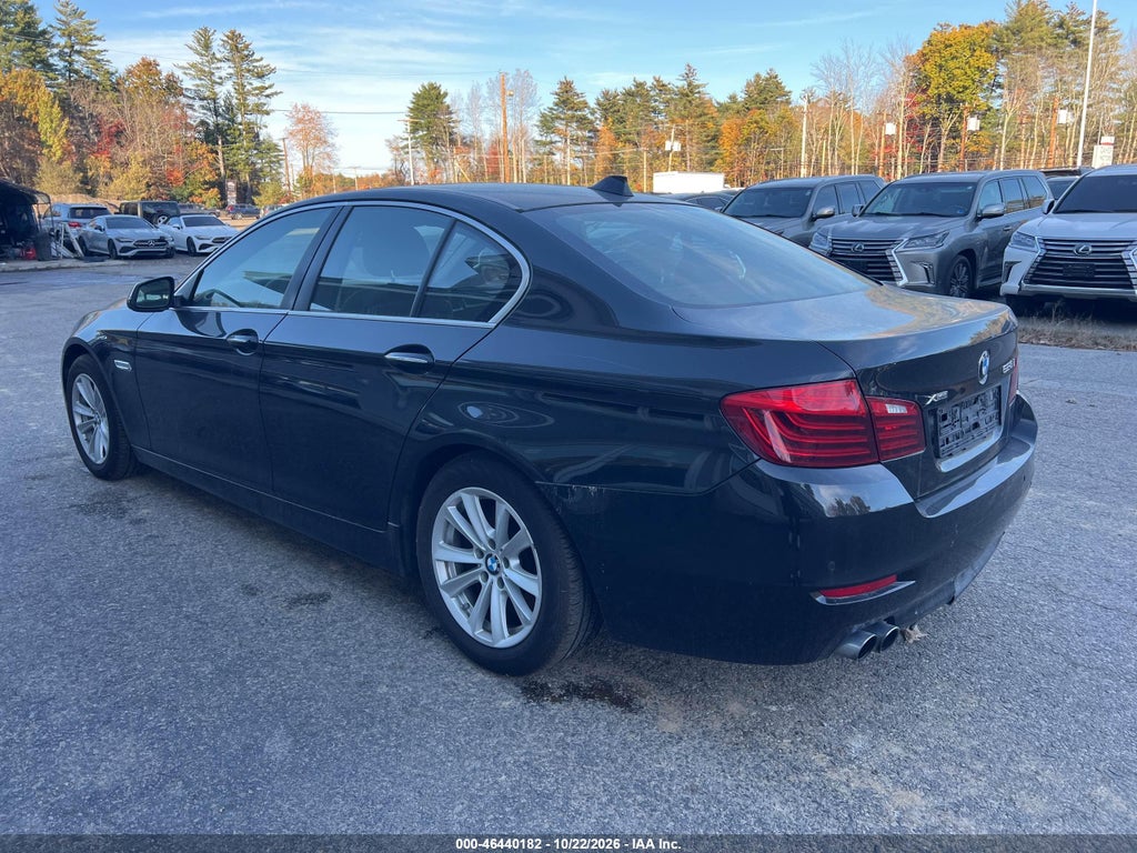 2015 BMW 528I Xdrive photo 3