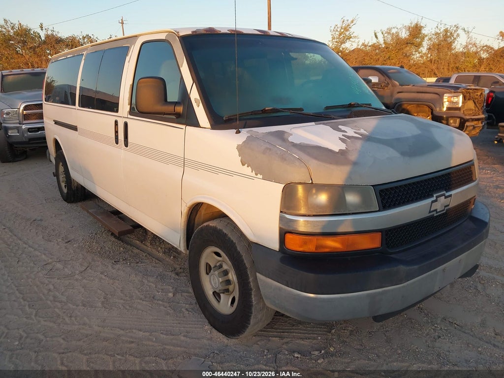 2008 Chevrolet Express LS photo 1