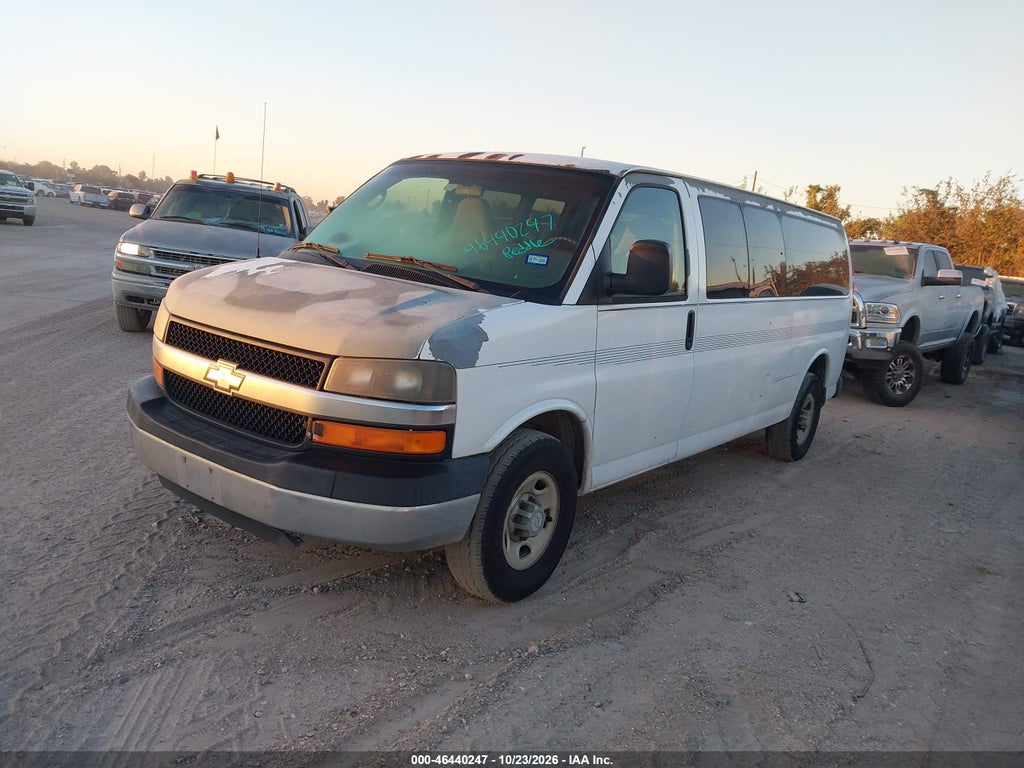 2008 Chevrolet Express LS photo 2