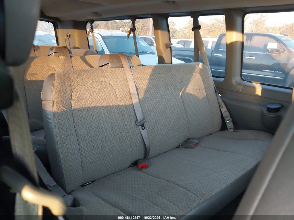 2008 Chevrolet Express LS photo 8