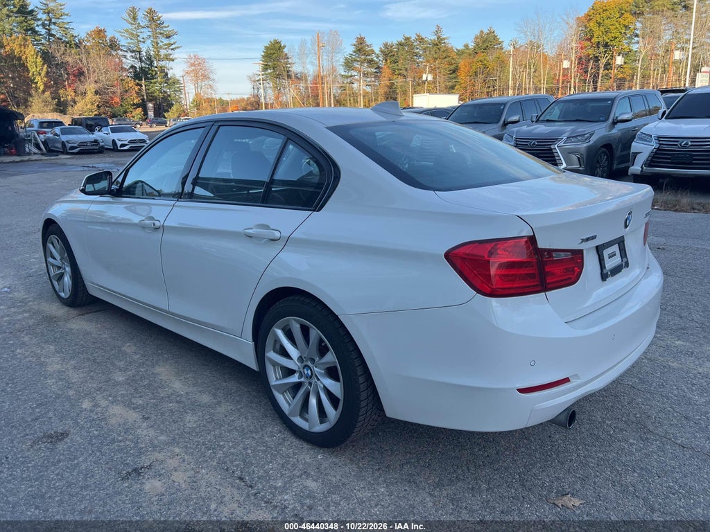 2015 BMW 320I Xdrive photo 3
