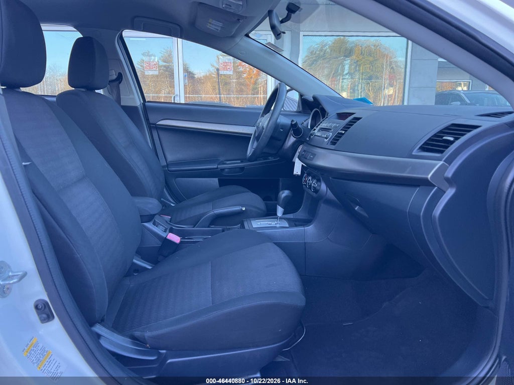 2012 Mitsubishi Lancer SE photo 5