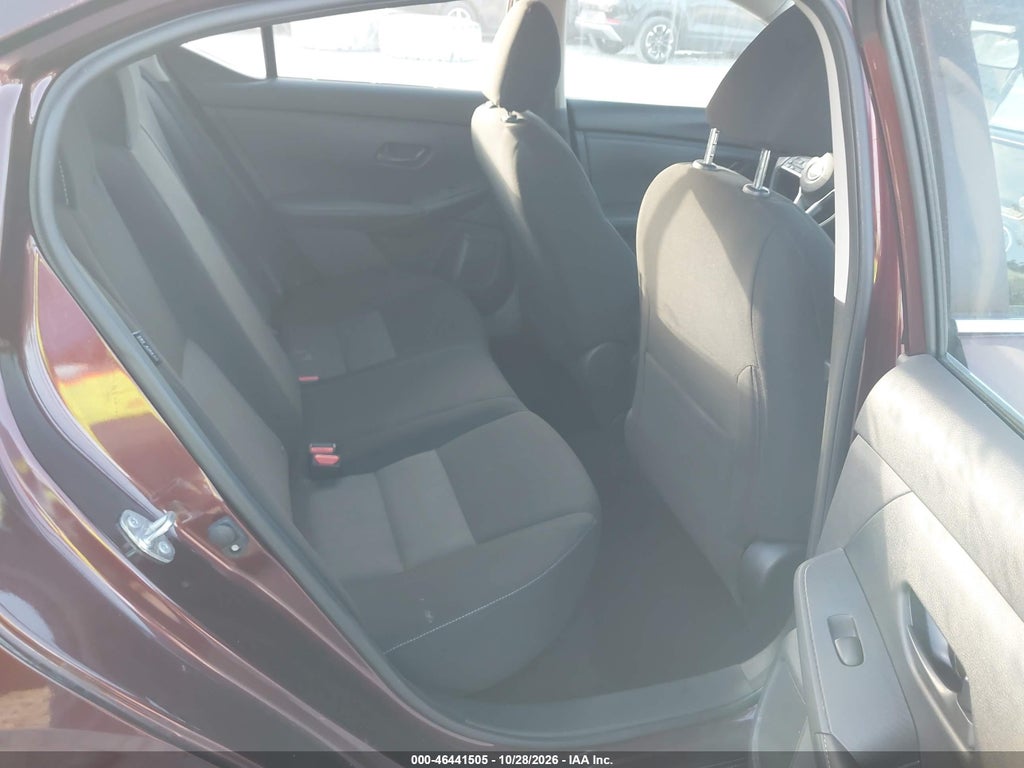 2025 Nissan Sentra SV photo 8