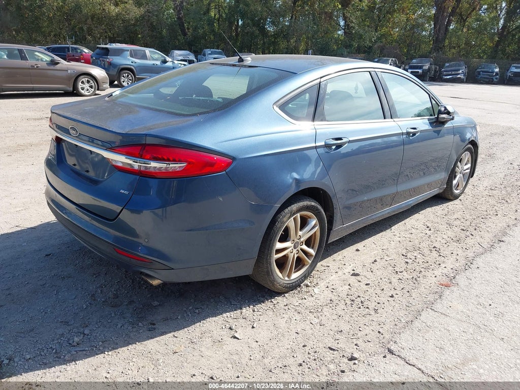 2018 Ford Fusion SE photo 4
