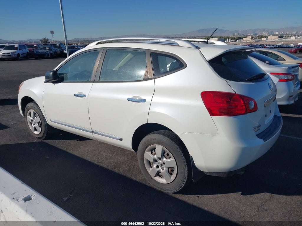 2014 Nissan Rogue Select S photo 3