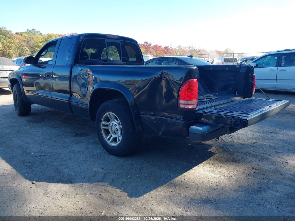 2004 Dodge Dakota photo 3