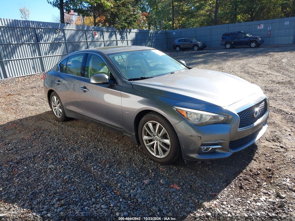 2015 Infiniti Q50 Premium photo 1