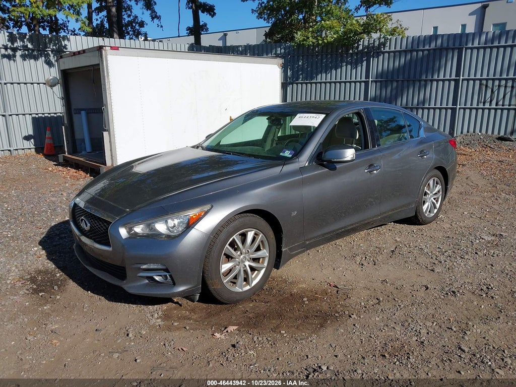 2015 Infiniti Q50 Premium photo 2