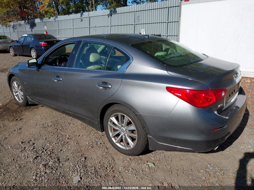 2015 Infiniti Q50 Premium photo 3