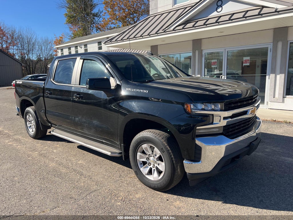 2020 Chevrolet Silverado 1500 4WD Short BED LT photo 1