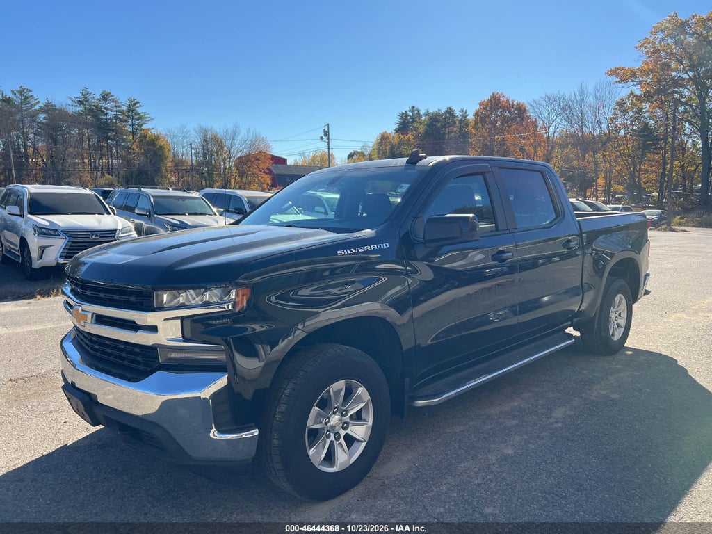 2020 Chevrolet Silverado 1500 4WD Short BED LT photo 2