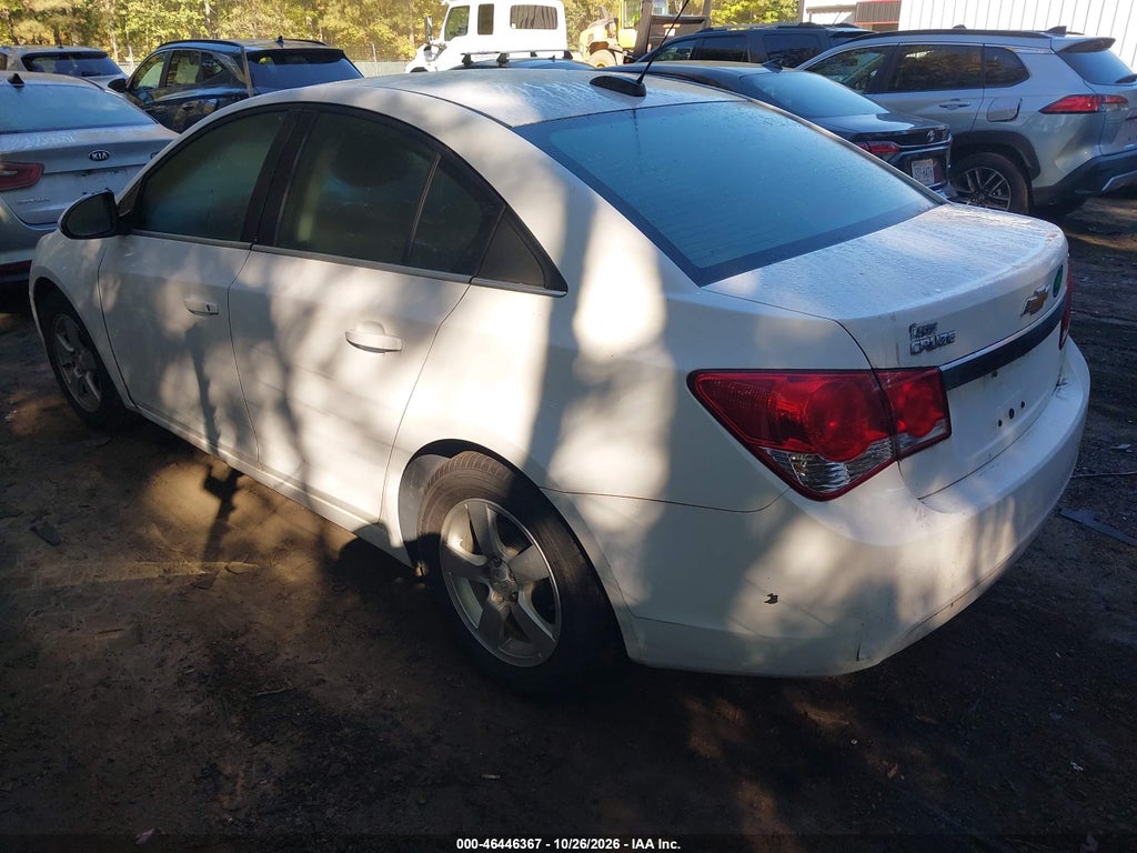 2016 Chevrolet Cruze Limited 1LT Auto photo 3