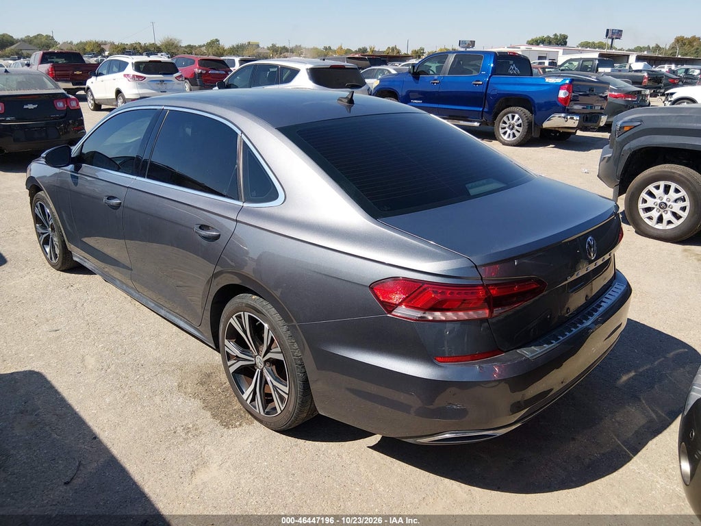 2021 Volkswagen Passat 2.0T SE photo 3