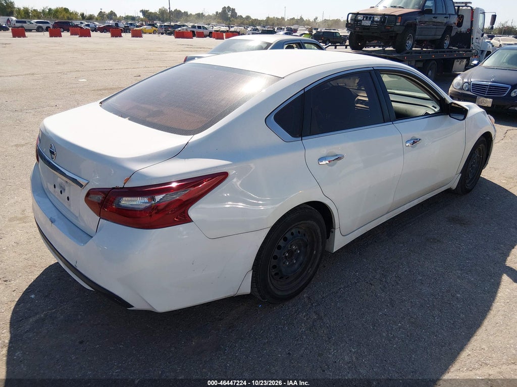 2018 Nissan Altima 2.5 S photo 4