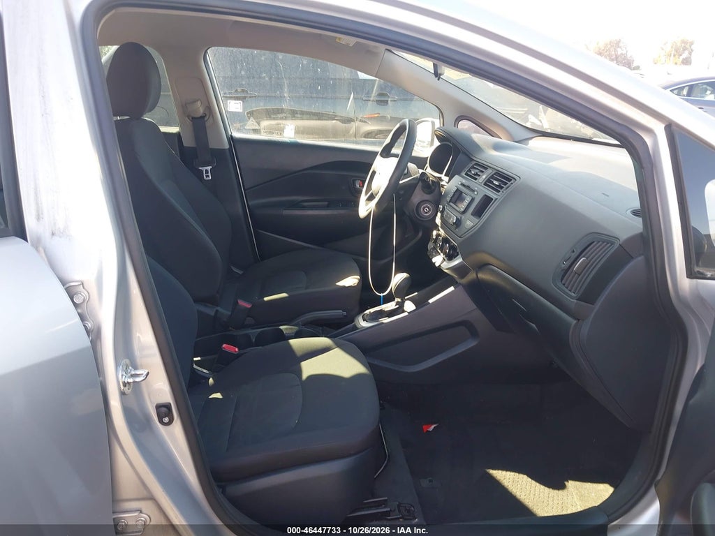 2015 Kia RIO LX photo 5