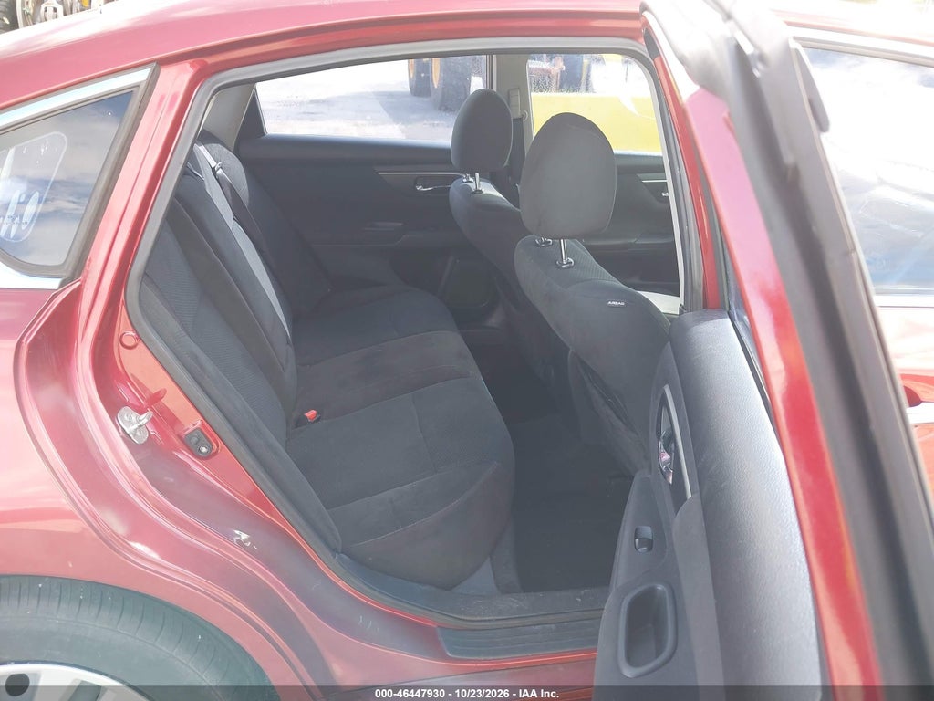 2015 Nissan Altima 2.5 S photo 8