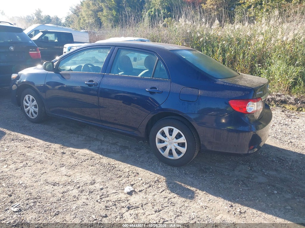 2011 Toyota Corolla photo 3