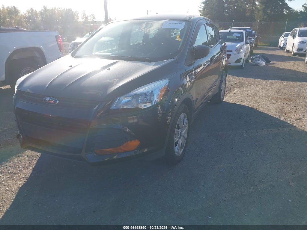 2015 Ford Escape S photo 2