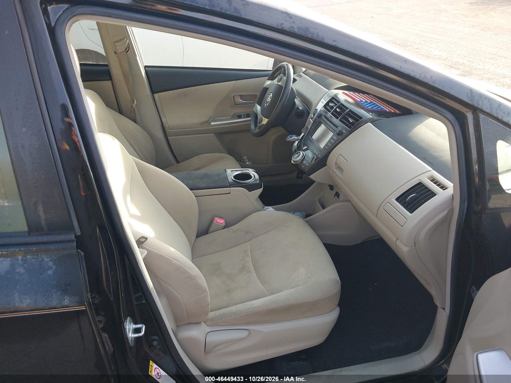 2012 Toyota Prius V Three photo 5