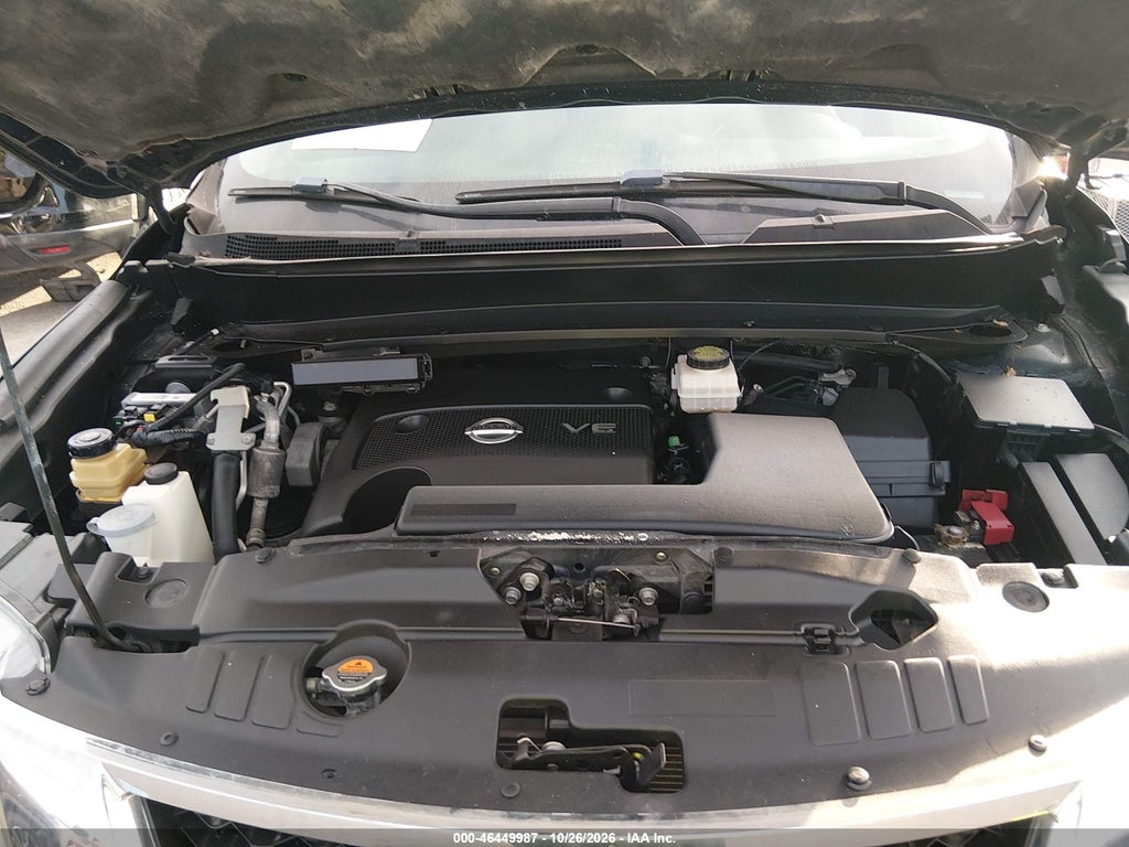 2015 Nissan Pathfinder SL photo 10
