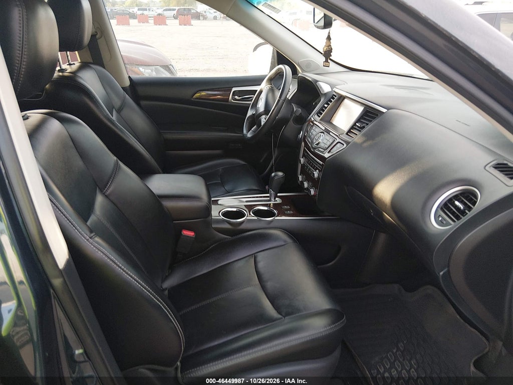 2015 Nissan Pathfinder SL photo 5