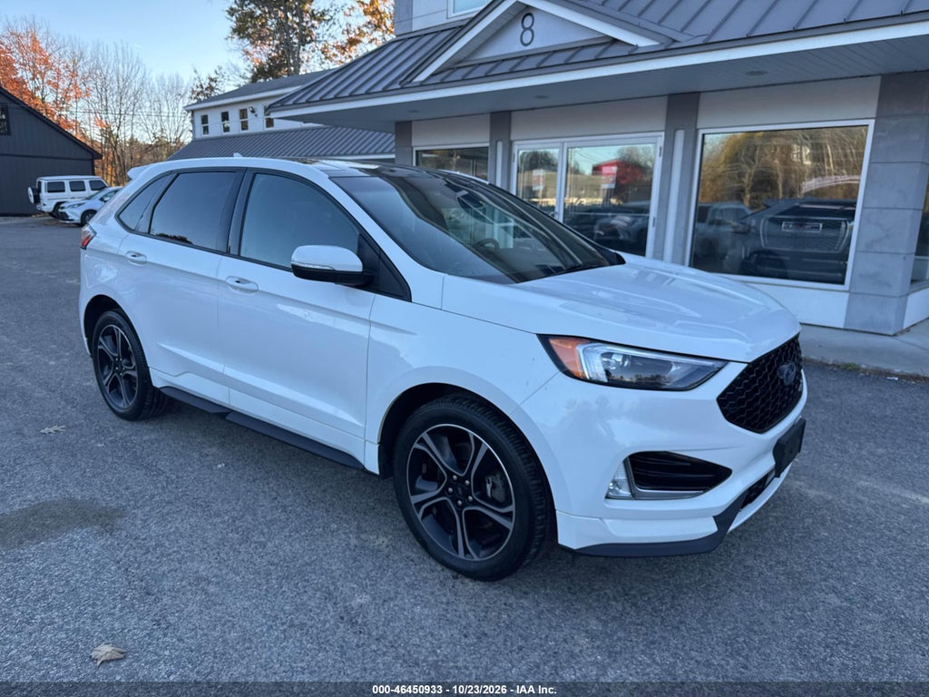 2020 Ford Edge ST photo 1
