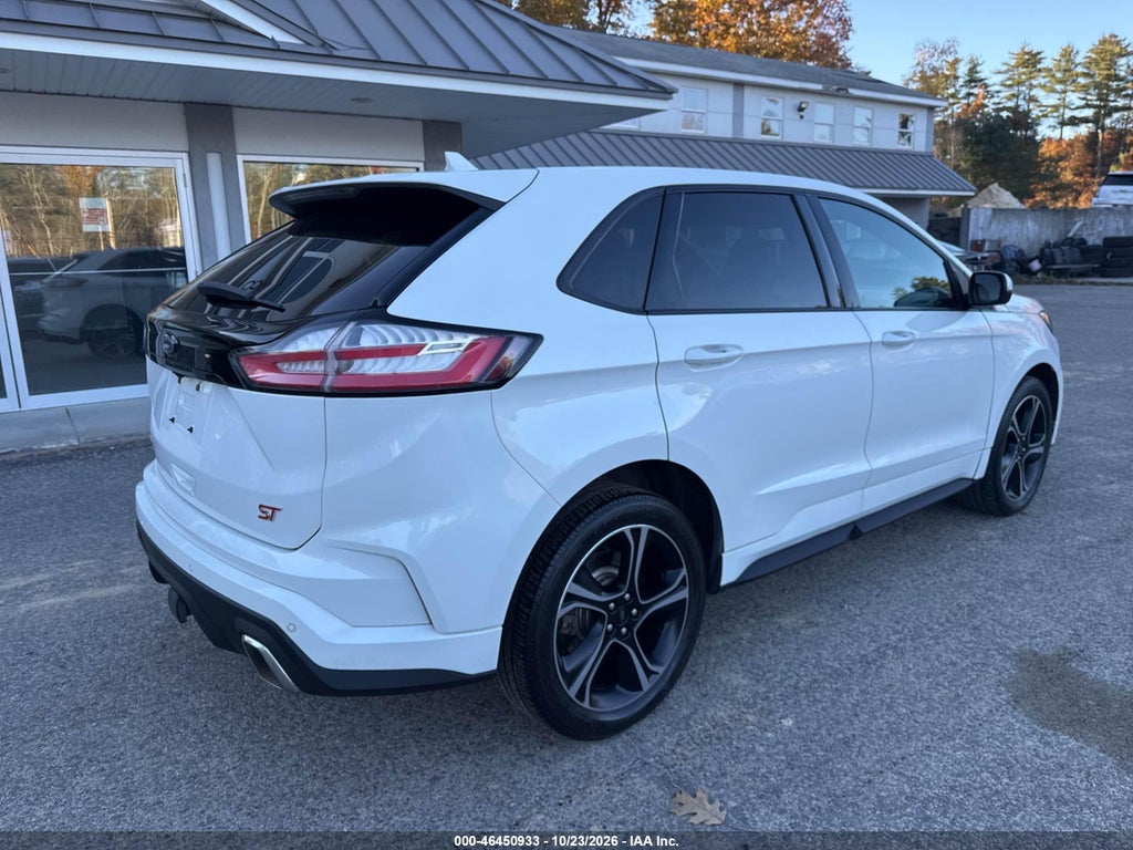 2020 Ford Edge ST photo 4
