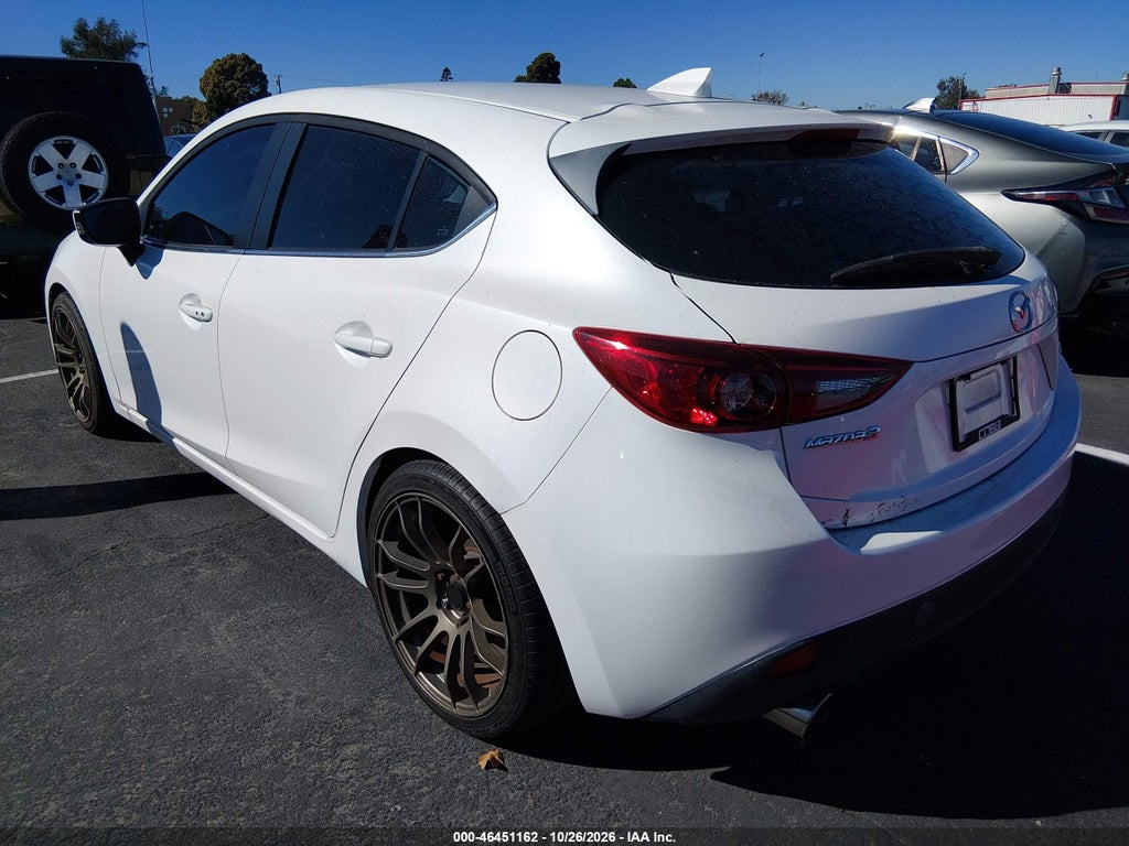 2016 Mazda MAZDA3 I Touring photo 3