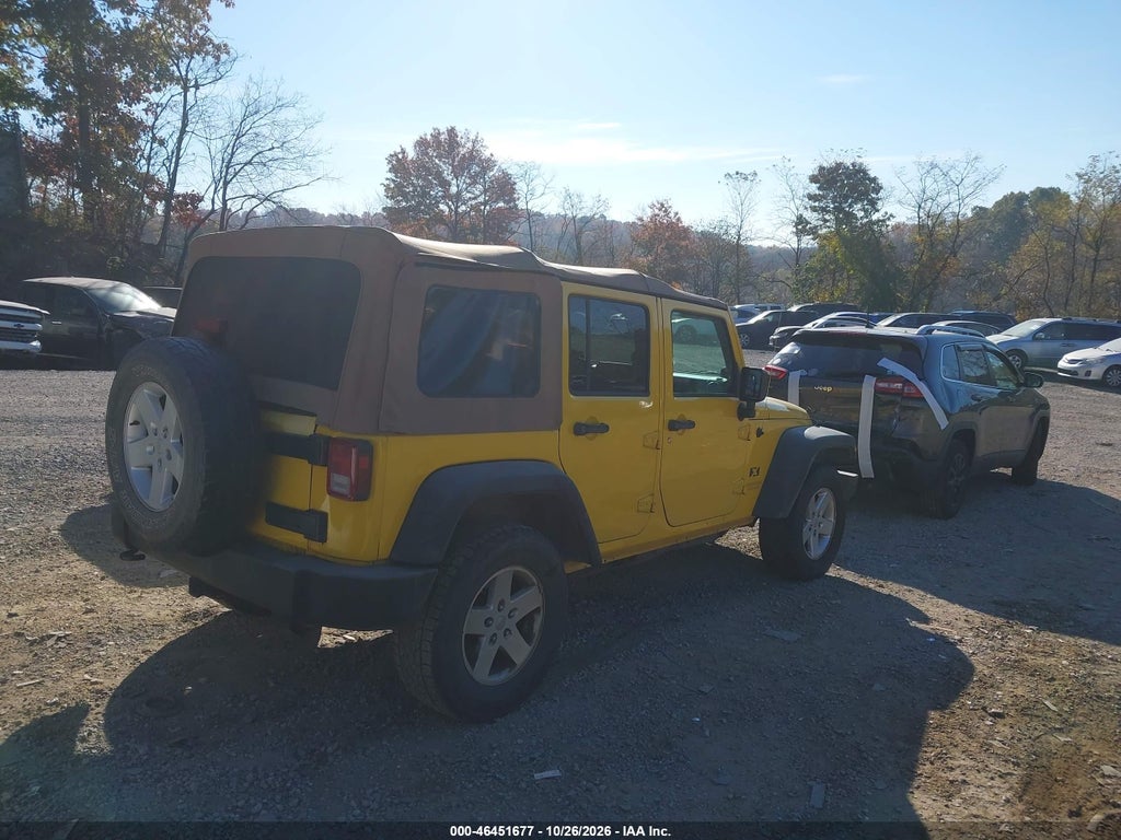 2009 Jeep Wrangler Unlimited X photo 4